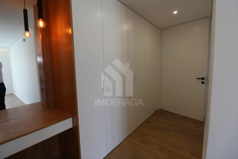 Moradia T3 para Venda em Merelim (São Paio), Panoias e Parada de Tibães Foto 32