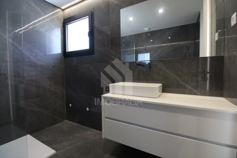 Moradia T3 para Venda em Merelim (São Paio), Panoias e Parada de Tibães Foto 34