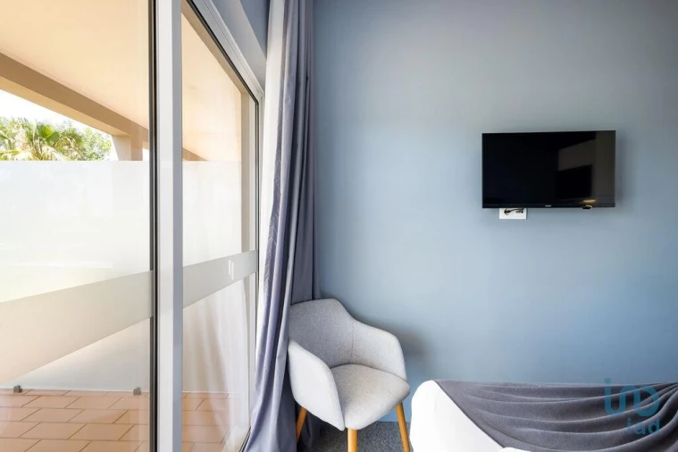 Apartamento para Venda em Estômbar e Parchal Foto 14