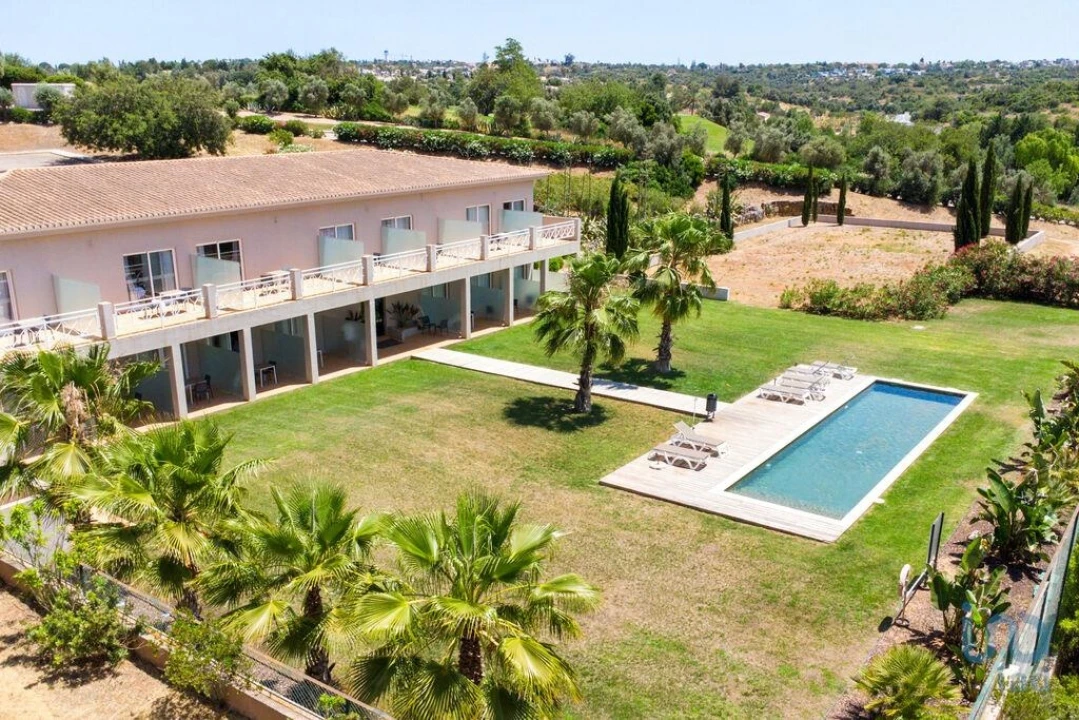 Apartamento para Venda em Estômbar e Parchal Foto 3