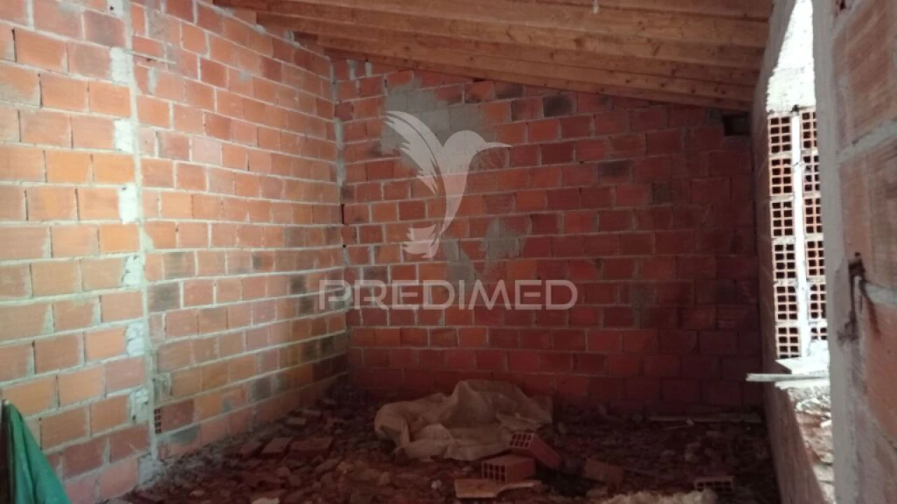 Moradia T3 para Venda em Aldeia da Mata Foto 9