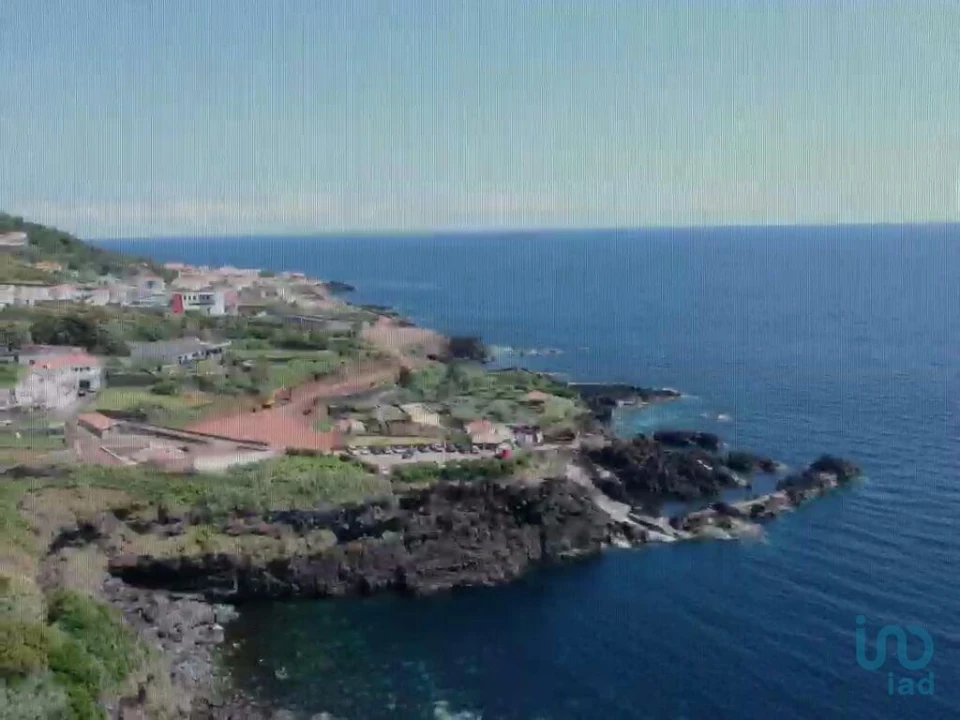 Moradia T3 para Venda em Calheta Foto 5