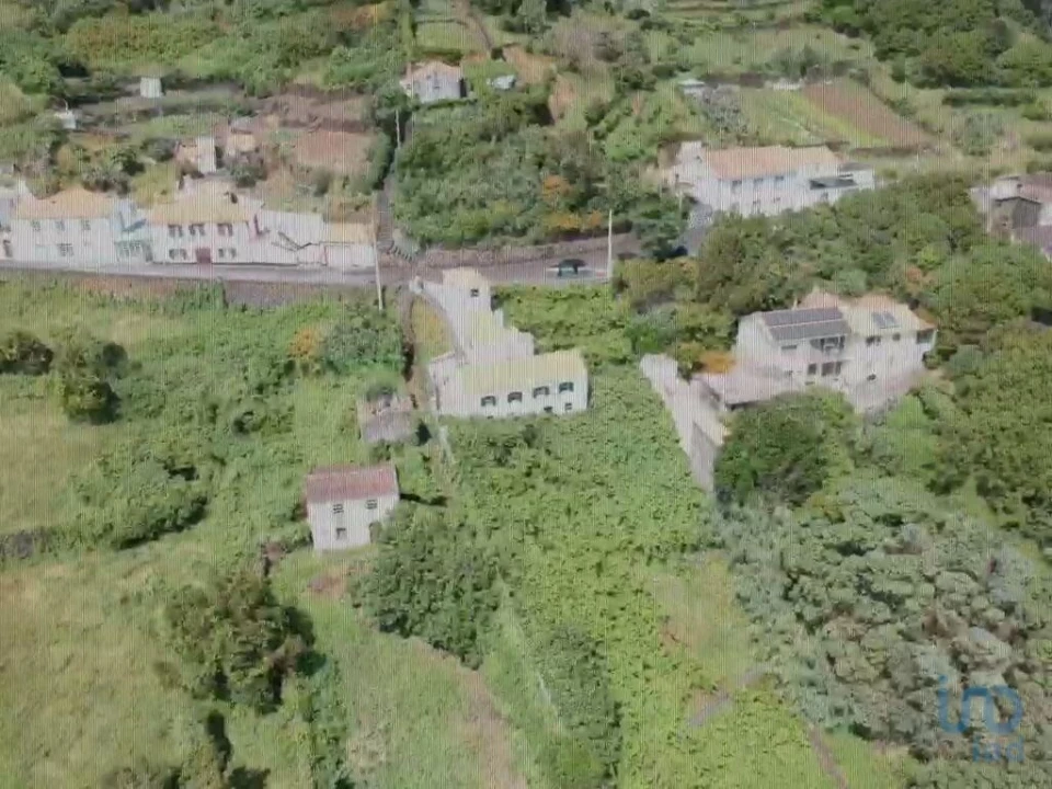 Moradia T3 para Venda em Calheta Foto 7