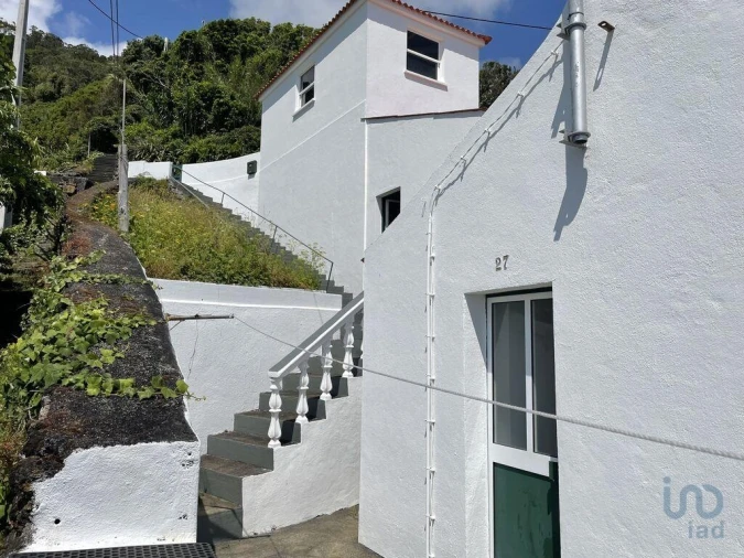 Moradia T3 para Venda em Calheta Foto 8