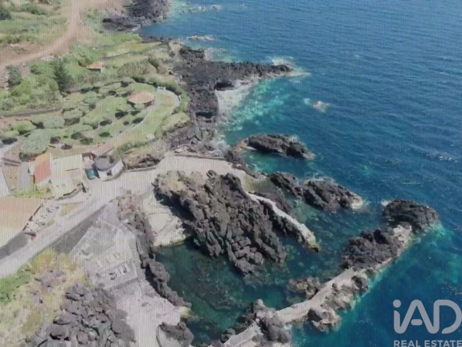 Moradia T3 para Venda em Calheta Foto 24