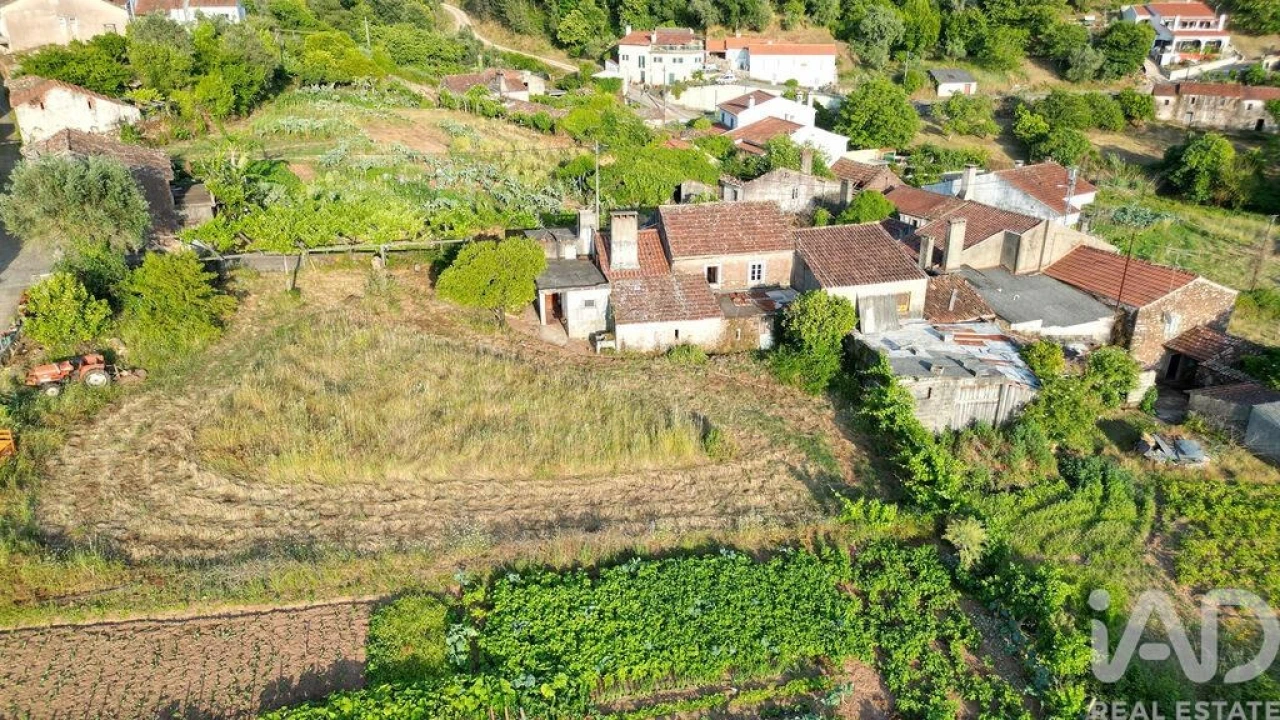 Moradia T3 para Venda em Cumeeira Foto 29