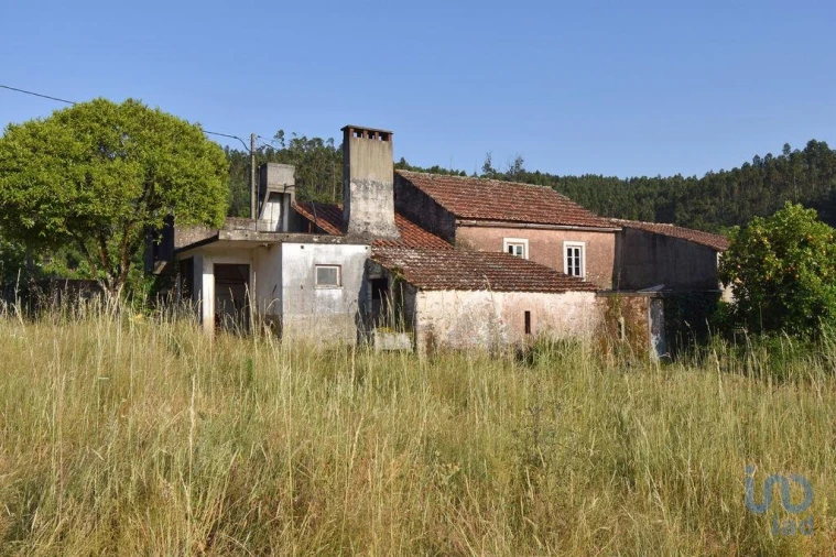 Moradia T3 para Venda em Cumeeira Foto 5