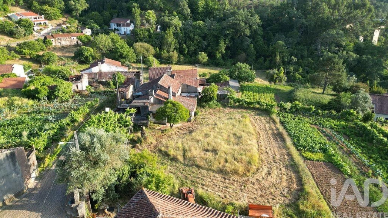 Moradia T3 para Venda em Cumeeira Foto 28