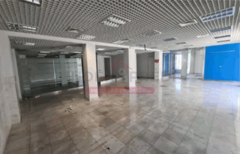 Loja para Venda em Vagos e Santo António Foto 13