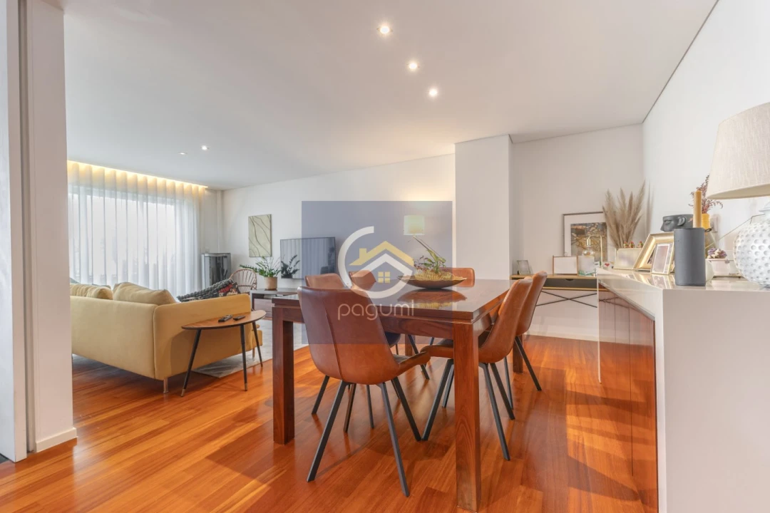 Apartamento T2 para Venda em Campanhã Foto 4
