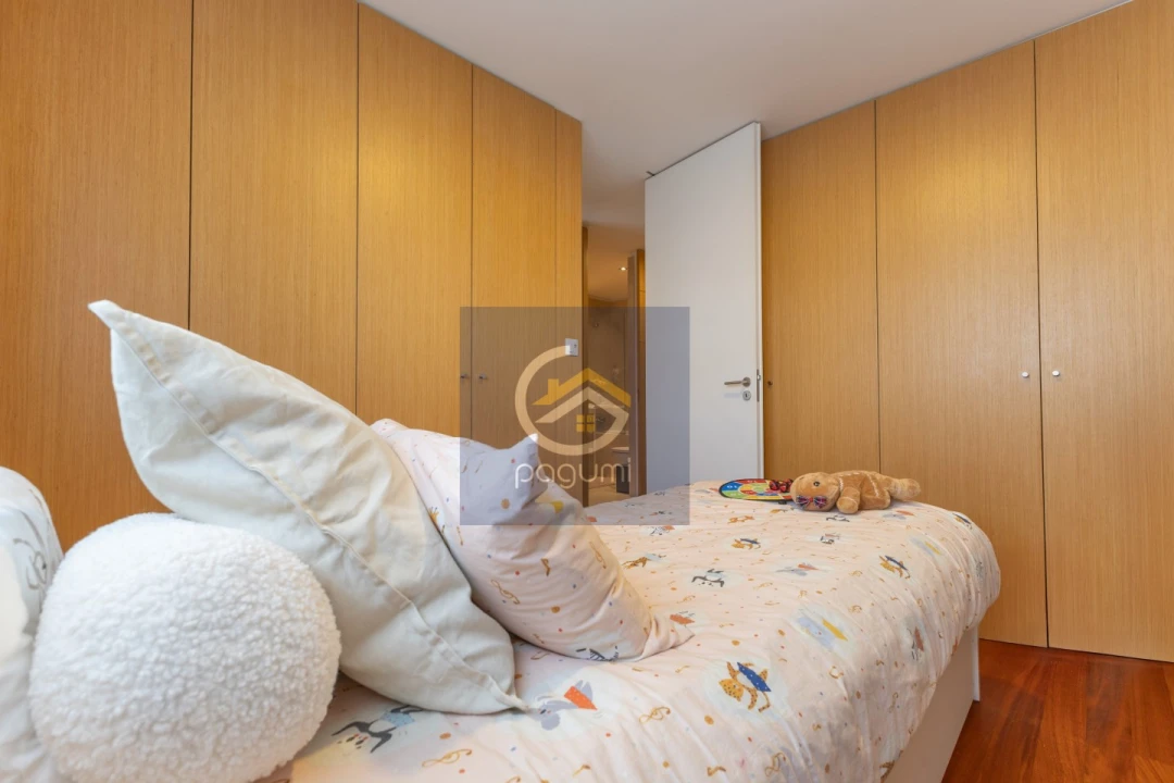 Apartamento T2 para Venda em Campanhã Foto 8