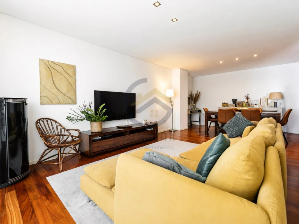 Apartamento T2 para Venda em Campanhã Foto 1
