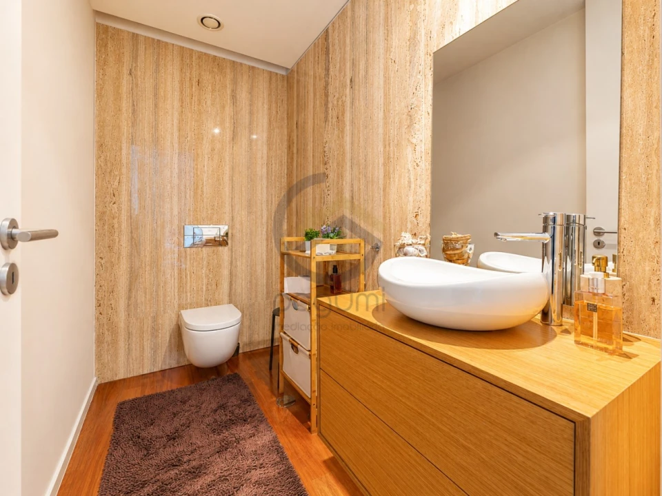 Apartamento T2 para Venda em Campanhã Foto 14