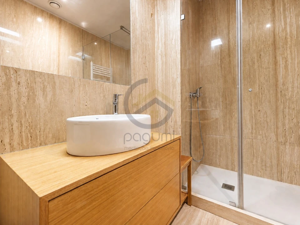 Apartamento T2 para Venda em Campanhã Foto 15