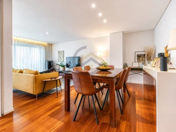 Apartamento T2 para Venda em Campanhã