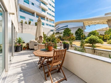 Apartamento T2 para Venda em Campanhã