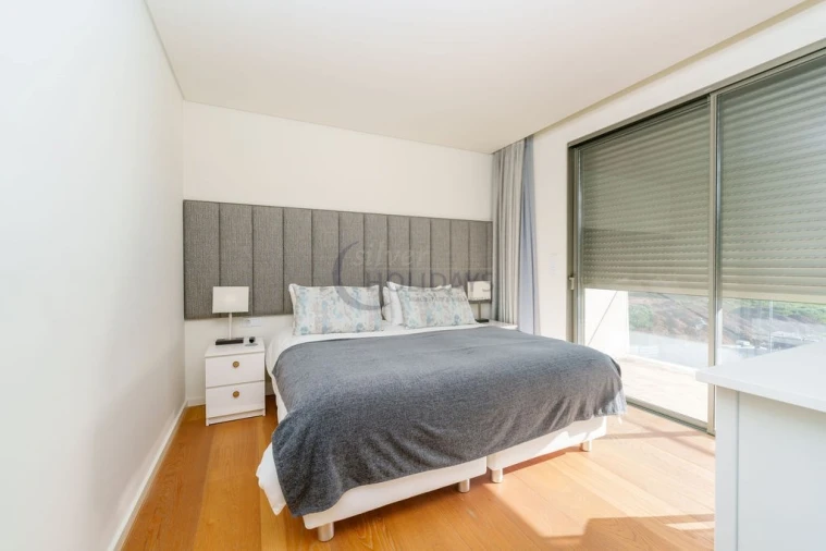 Apartamento T2 para Venda em Quarteira Foto 6