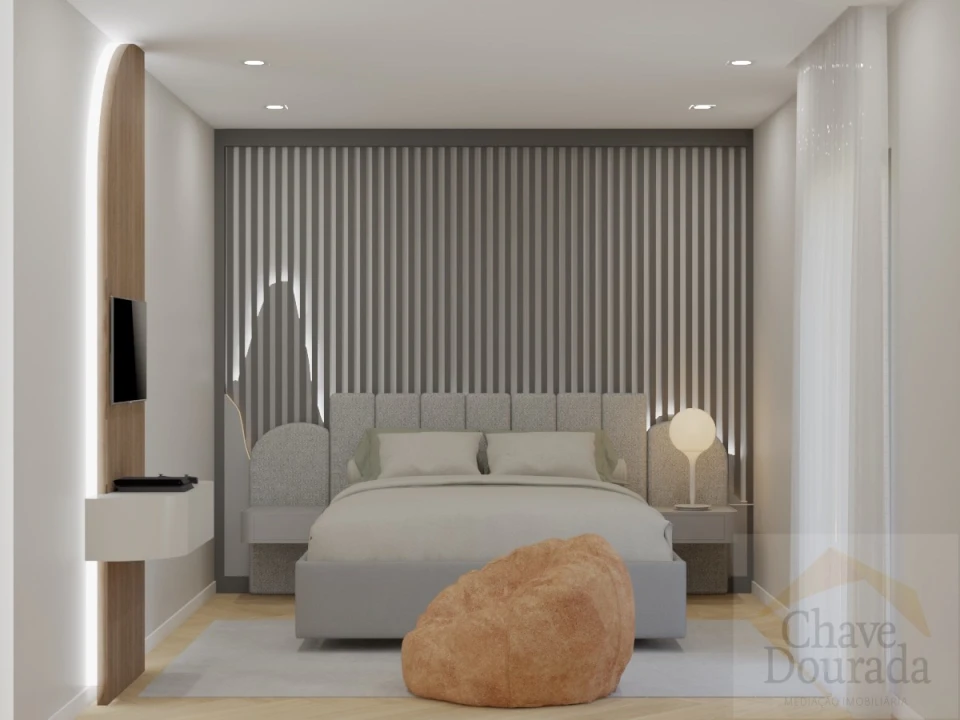 Apartamento T4 para Venda em Santo Antonio dos Olivais Foto 4