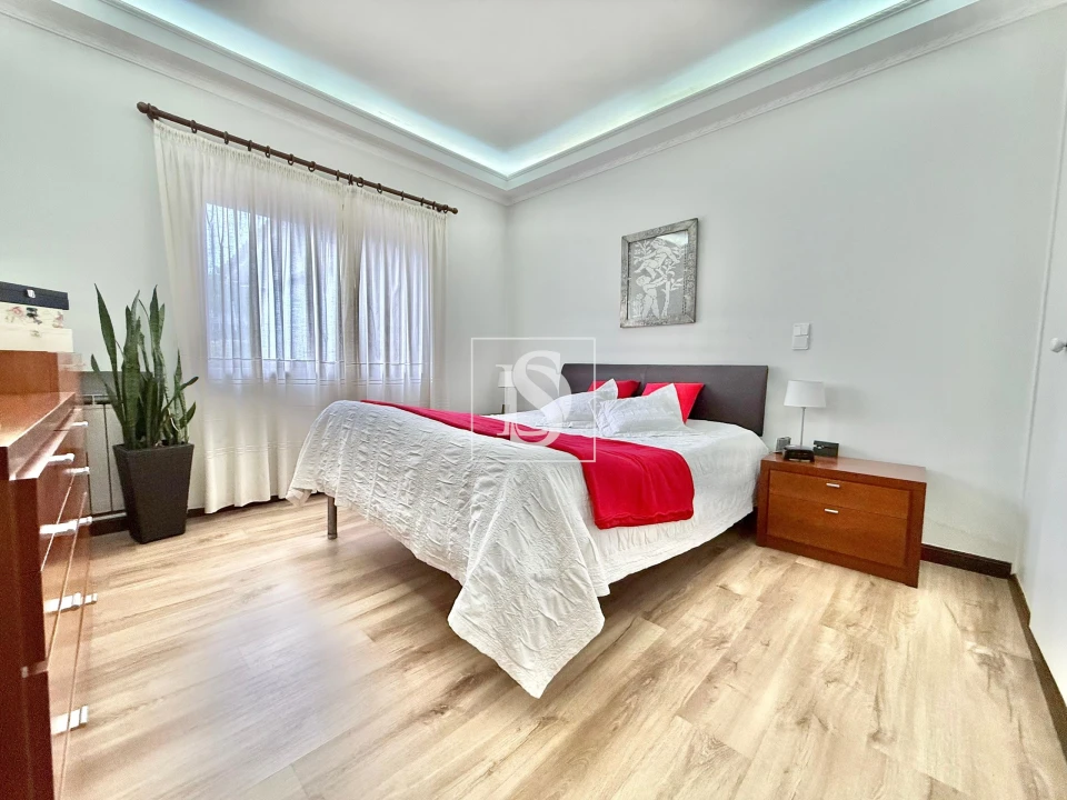 Moradia T4 para Venda em Requião Foto 16