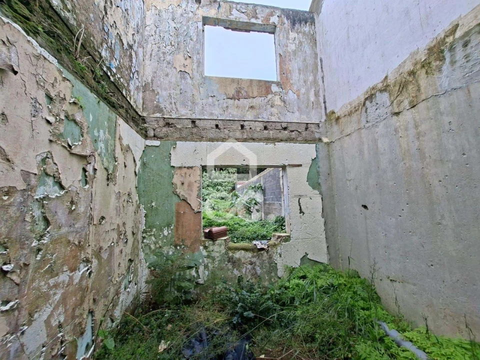 Terreno para Venda em Praia da Vitoria (Santa Cruz) Foto 10