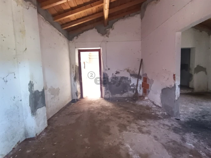 Moradia T2 para Venda em Nossa Senhora da Vila, Nossa Senhora do Bispo e Silveiras Foto 8