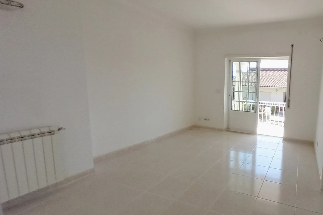 Moradia T2 para Venda em Reguengo do Fetal Foto 24