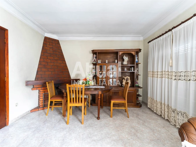 Moradia T3 para Venda em Moreira de Conegos Foto 4