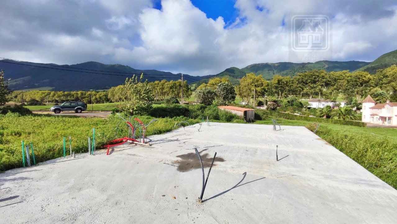 Moradia T2 para Venda em Nossa Senhora dos Remedios Foto 16