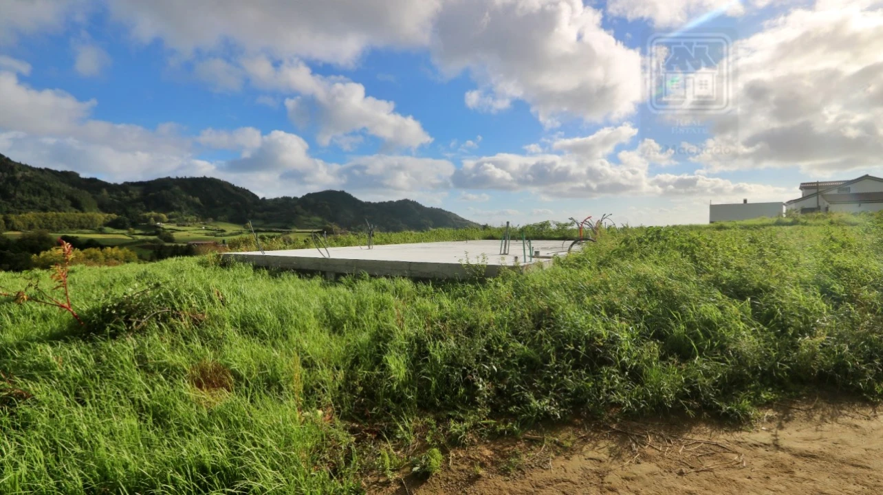 Moradia T2 para Venda em Nossa Senhora dos Remedios Foto 26