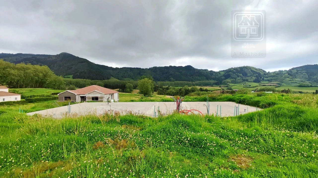 Moradia T2 para Venda em Nossa Senhora dos Remedios Foto 29