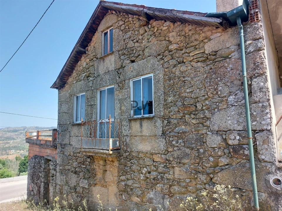 Moradia T2 para Venda em Castelo de Penalva Foto 9