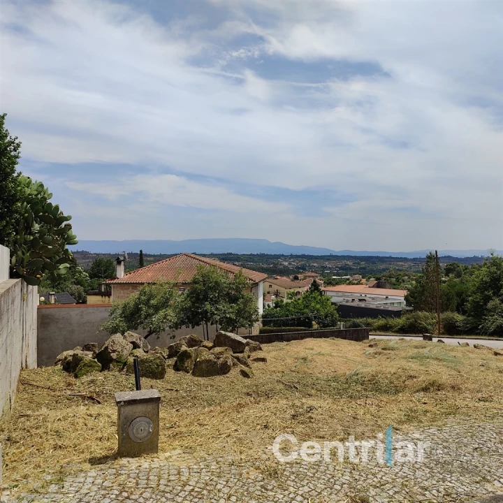Terreno para Venda em Mangualde, Mesquitela e Cunha Alta Foto 1