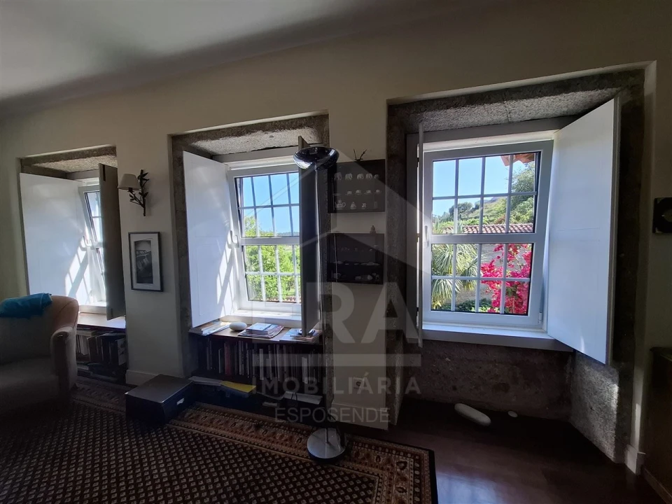 Moradia T5 para Venda em Palmeira de Faro e Curvos Foto 16