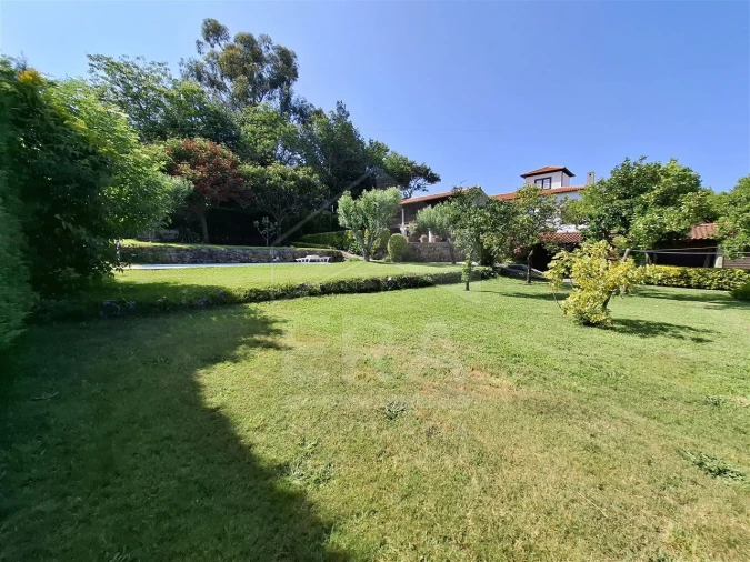 Moradia T5 para Venda em Palmeira de Faro e Curvos Foto 8