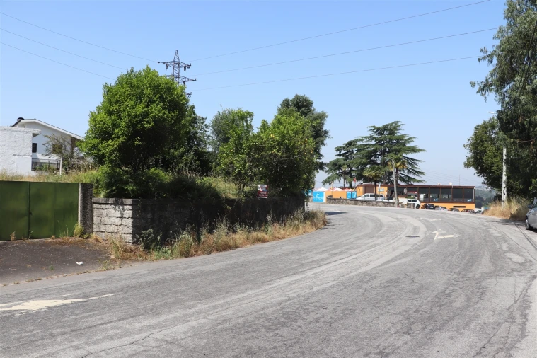 Terreno para Venda em São Tomé de Negrelos Foto 11