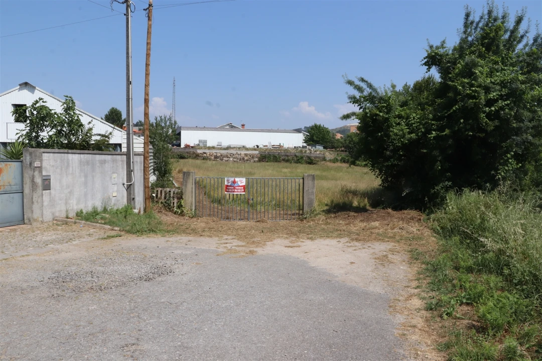 Terreno para Venda em Lustosa e Barrosas (Santo Estêvão) Foto 1