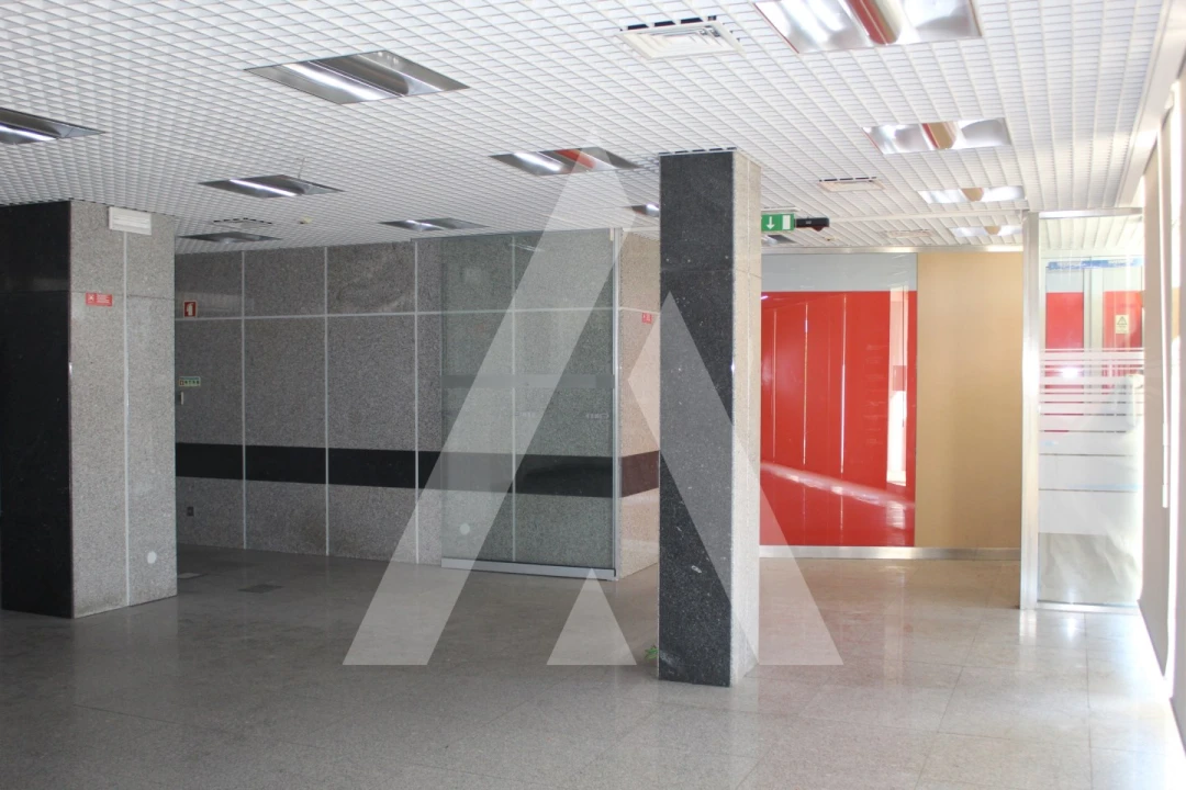 Loja para Venda em Cortegaça Foto 9