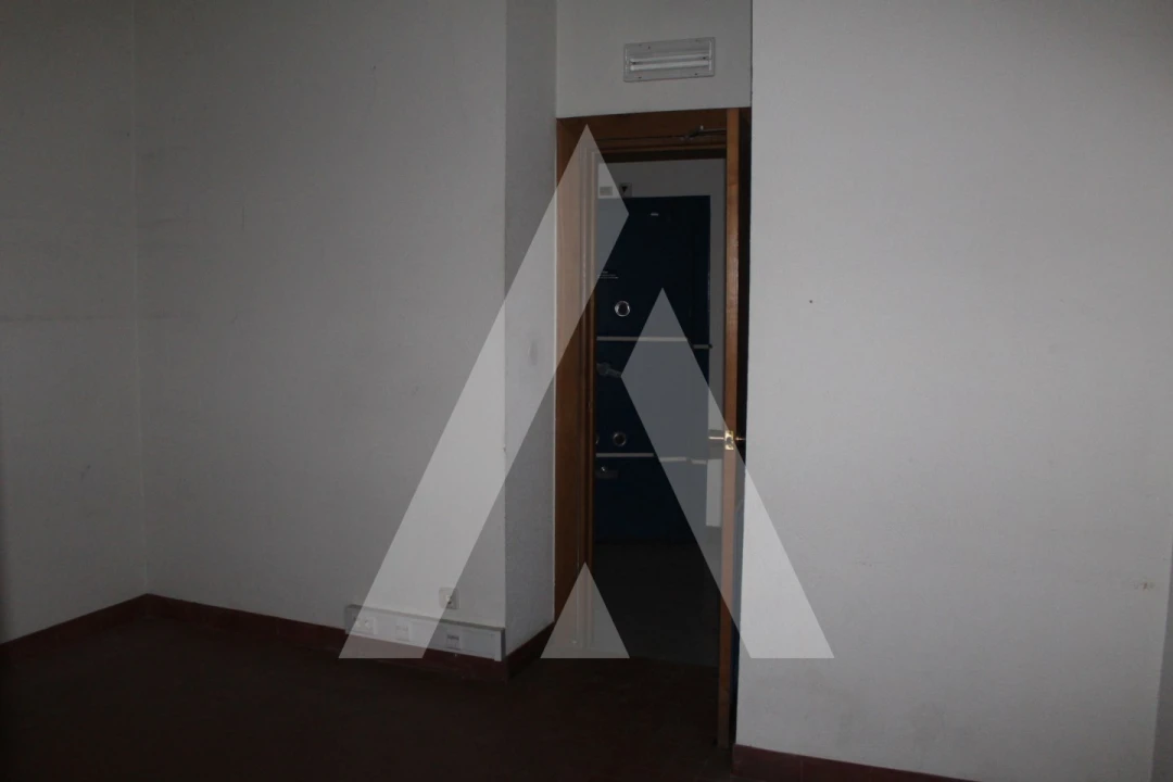 Loja para Venda em Cortegaça Foto 12