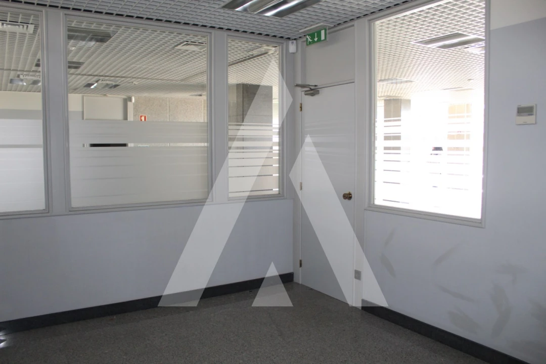 Loja para Venda em Cortegaça Foto 19