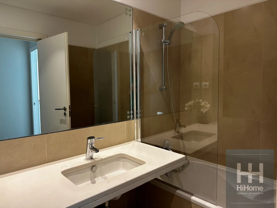 Apartamento T4 para Venda em Funchal (Se) Foto 26