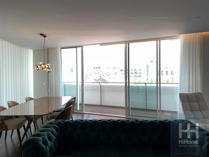 Apartamento T4 para Venda em Funchal (Se) Foto 11