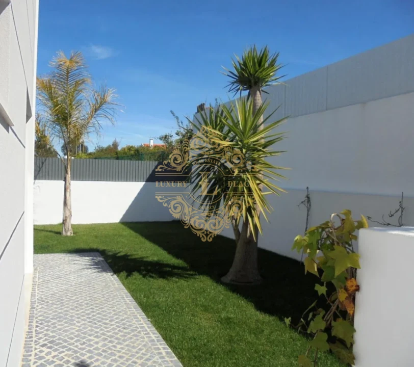 Moradia T3 para Venda em Sesimbra (Castelo) Foto 3