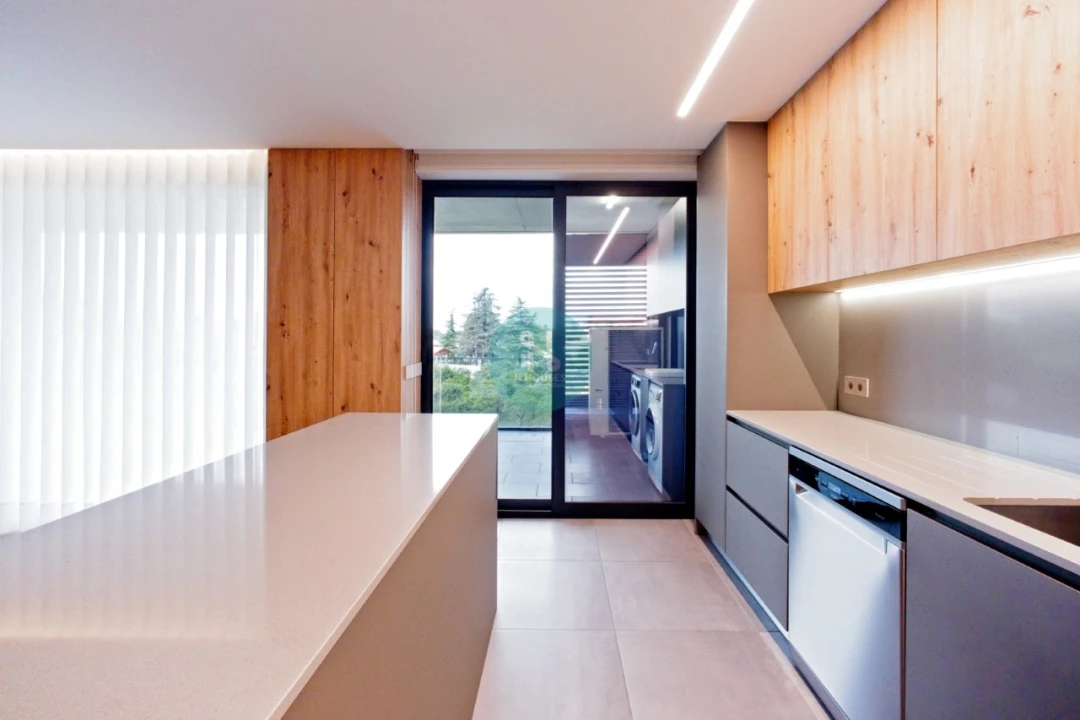 Apartamento T4 para Venda em Nogueira, Fraião e Lamaçães Foto 13