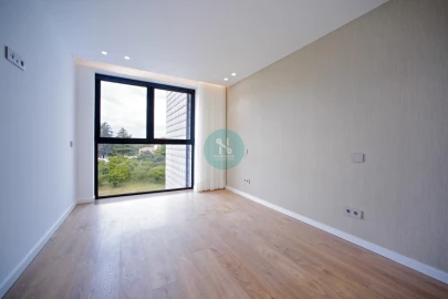 Apartamento T4 para Venda em Nogueira, Fraião e Lamaçães