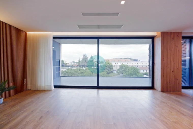 Apartamento T4 para Venda em Nogueira, Fraião e Lamaçães Foto 5