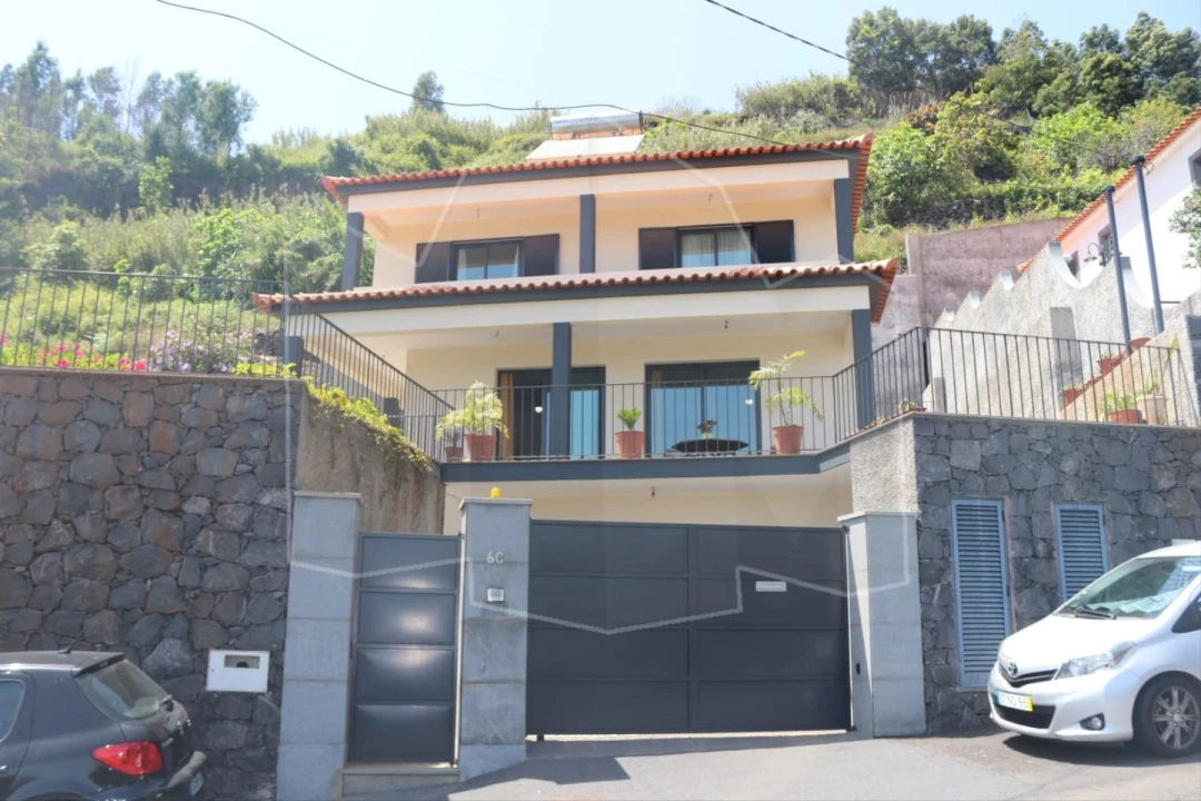 Moradia T3 para Venda em Monte Foto 3