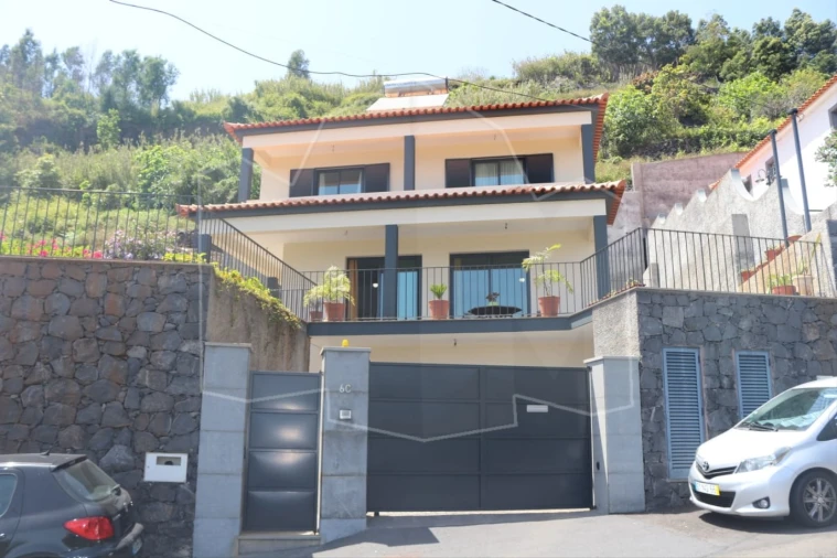 Moradia T3 para Venda em Monte Foto 3