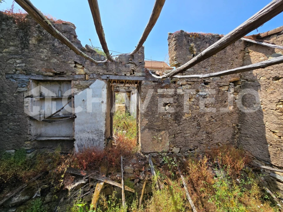 Moradia T2 para Venda em Areias e Pias Foto 32