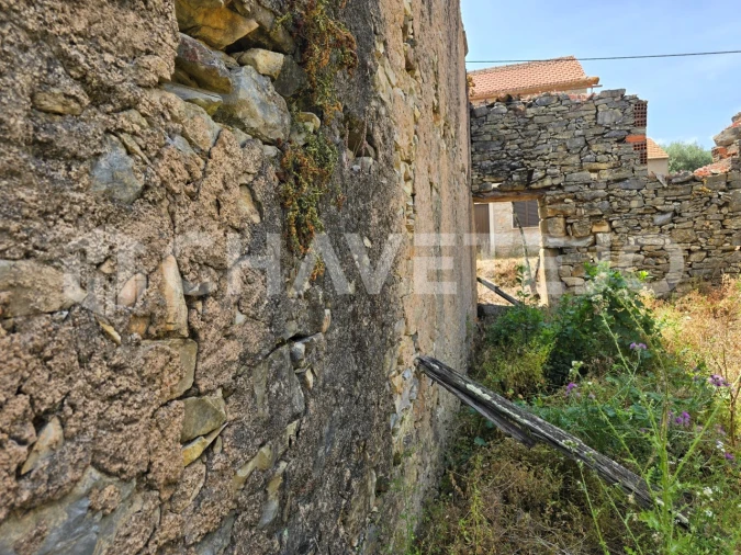 Moradia T2 para Venda em Areias e Pias Foto 4