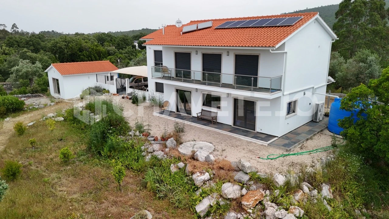 Quinta T4 para Venda em Pousaflores Foto 4